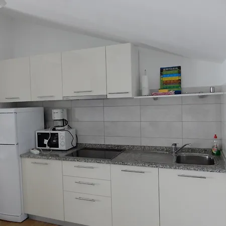 Sandra 4 Apartman