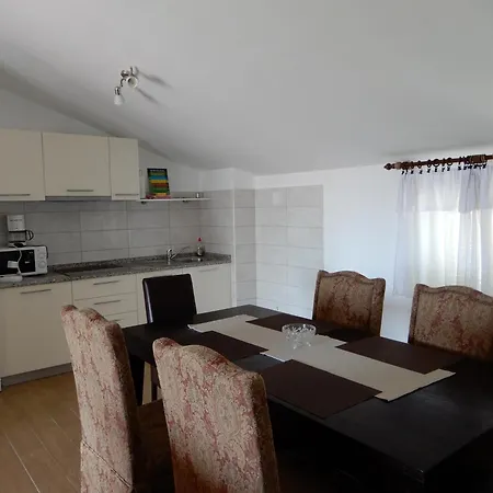 Sandra 4 Апартаменты *