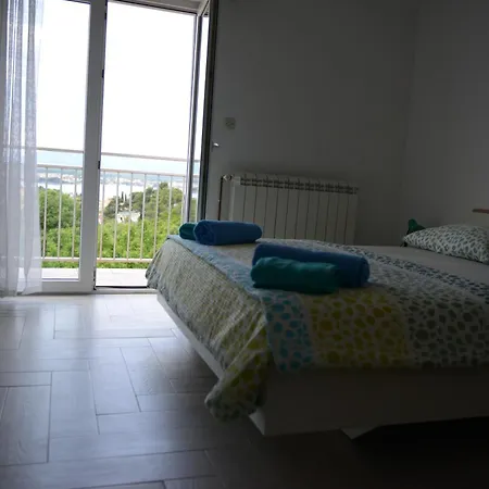 Sandra 4 Apartman