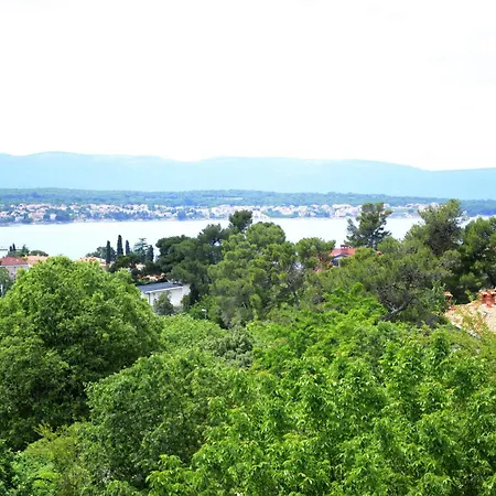 Sandra 4 * Malinska